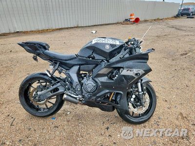2025 YAMAHA YZFR7 JYARM38E3SA020779 - główne zdjęcie licytacji z USA - miniatura