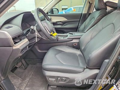 Zdjęcie 7 z 14 samochodu: 2025 TOYOTA GRAND HIGHLANDER LIMITED VIN:5TDAAAB56SS089007 - miniatura