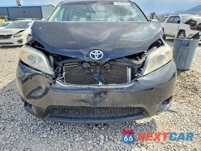 Zdjęcie 12 z 14 samochodu: 2011 TOYOTA SIENNA LE VIN:5TDJK3DC2BS001123 - miniatura