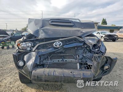 Piąte zdjęcie samochodu w środku: 2019 TOYOTA 4RUNNER TRD OFF-ROAD VIN:JTEBU5JR3K5611665 - miniatura