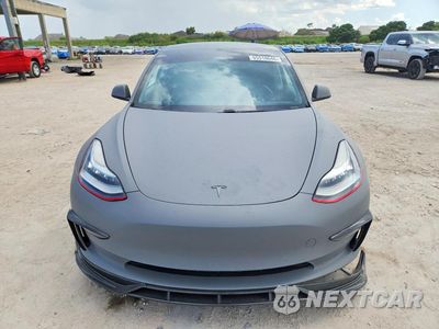 Piąte zdjęcie samochodu w środku: 2019 TESLA MODEL 3 VIN:5YJ3E1EB2KF199880 - miniatura