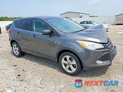 Czwarte zdjęcie samochodu z boku: 2015 FORD ESCAPE SE VIN:1FMCU0G75FUC02740 - miniatura