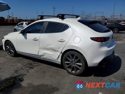 Drugie zdjęcie samochodu z przodu: 2019 MAZDA 3 PREFERRED VIN:JM1BPAMM5K1131252 - miniatura