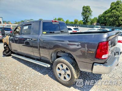 Drugie zdjęcie samochodu z przodu: 2018 RAM 2500 SLT VIN:3C6UR5ML4JG232839 - miniatura