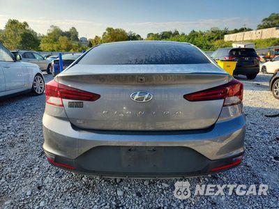 Zdjęcie 6 z 12 samochodu: 2019 HYUNDAI ELANTRA SE VIN:5NPD74LF6KH447233 - miniatura