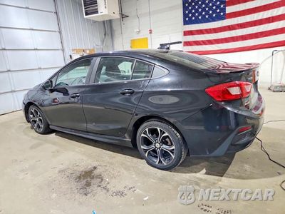 Drugie zdjęcie samochodu z przodu: 2019 CHEVROLET CRUZE LT VIN:1G1BE5SM4K7113878 - miniatura