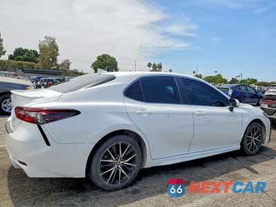Trzecie zdjęcie samochodu z tyłu: 2021 TOYOTA CAMRY SE VIN:4T1T11AK7MU572368 - miniatura