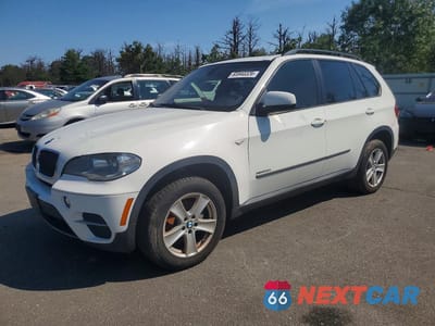 2012 BMW X5 XDRIVE35I 5UXZV4C53CL765664 - główne zdjęcie licytacji z USA - miniatura