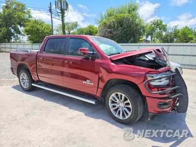 Czwarte zdjęcie samochodu z boku: 2024 RAM 1500 LARAMIE VIN:1C6SRFJT9RN196554 - miniatura