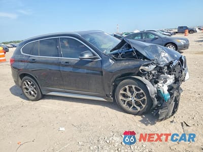 Czwarte zdjęcie samochodu z boku: 2020 BMW X1 XDRIVE28I VIN:WBXJG9C02L5P85325 - miniatura