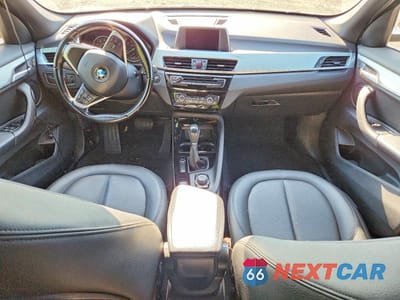 Zdjęcie 8 z 13 samochodu: 2016 BMW X1 XDRIVE28I VIN:WBXHT3C36G5E52670 - miniatura