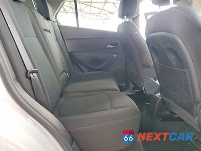 Zdjęcie 10 z 12 samochodu: 2016 CHEVROLET TRAX LS VIN:3GNCJKSB9GL274127 - miniatura