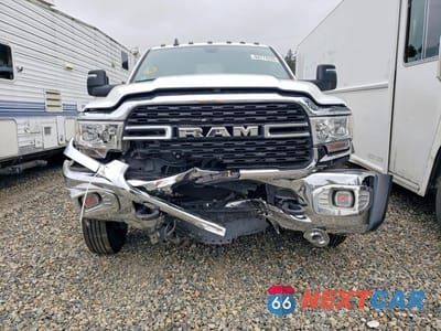 Piąte zdjęcie samochodu w środku: 2024 RAM 4500 VIN:3C7WRLCJXRG188348 - miniatura