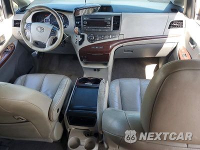 Zdjęcie 8 z 12 samochodu: 2011 TOYOTA SIENNA XLE 8-PASSENGER VIN:5TDYK3DC1BS100885 - miniatura