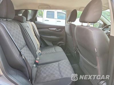 Zdjęcie 11 z 14 samochodu: 2018 NISSAN ROGUE SPORT SV VIN:JN1BJ1CR1JW203034 - miniatura