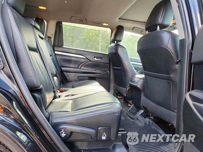 Zdjęcie 11 z 14 samochodu: 2019 TOYOTA HIGHLANDER XLE VIN:5TDJZRFH4KS624508 - miniatura