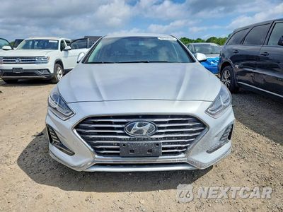 Piąte zdjęcie samochodu w środku: 2019 HYUNDAI SONATA HYBRID SE VIN:KMHE24L36KA092107 - miniatura