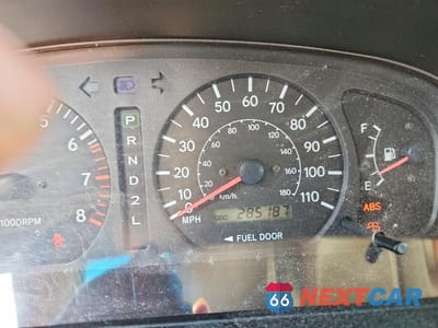 Zdjęcie 9 z 13 samochodu: 1998 TOYOTA SIENNA XLE VIN:4T3ZF13C9WU056833 - miniatura
