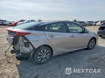 Trzecie zdjęcie samochodu z tyłu: 2021 TOYOTA PRIUS PRIME LE VIN:JTDKAMFP4M3175504 - miniatura