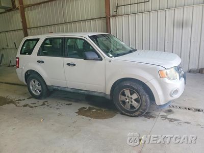 Czwarte zdjęcie samochodu z boku: 2011 FORD ESCAPE XLS VIN:1FMCU9C72BKC48784 - miniatura