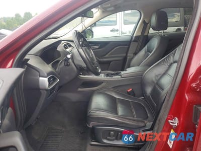 Zdjęcie 7 z 13 samochodu: 2017 JAGUAR F-PACE PRESTIGE VIN:SADCK2BVXHA880291 - miniatura