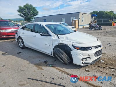 Czwarte zdjęcie samochodu z boku: 2017 CHEVROLET MALIBU HYBRID VIN:1G1ZJ5SU0HF233086 - miniatura