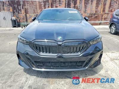 Piąte zdjęcie samochodu w środku: 2026 BMW 530 I VIN:WBA43FJ05TCW34429 - miniatura