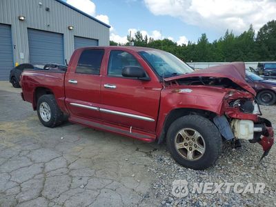 Czwarte zdjęcie samochodu z boku: 2007 DODGE DAKOTA QUAD SLT VIN:1D7HE48P17S215159 - miniatura
