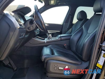Zdjęcie 7 z 13 samochodu: 2019 BMW X5 XDRIVE40I VIN:5UXCR6C54KLK88649 - miniatura