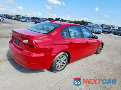 Trzecie zdjęcie samochodu z tyłu: 2007 BMW 328 XI VIN:WBAVC935X7KX59503 - miniatura