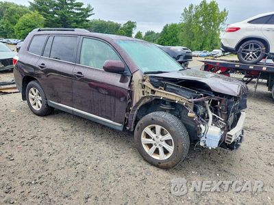 Czwarte zdjęcie samochodu z boku: 2013 TOYOTA HIGHLANDER SE VIN:5TDBK3EH8DS233324 - miniatura
