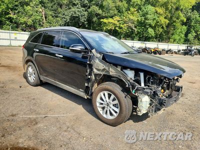 Czwarte zdjęcie samochodu z boku: 2019 KIA SORENTO LX VIN:5XYPGDA38KG440278 - miniatura