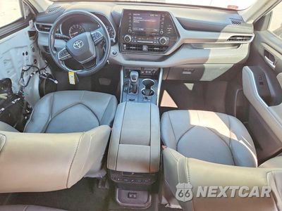 Zdjęcie 8 z 14 samochodu: 2020 TOYOTA HIGHLANDER XLE VIN:5TDGZRAHXLS505431 - miniatura