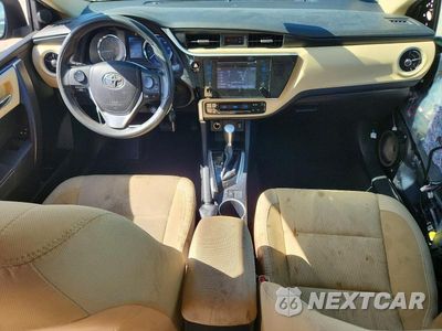 Zdjęcie 8 z 13 samochodu: 2018 TOYOTA COROLLA LE VIN:2T1BURHE8JC032171 - miniatura