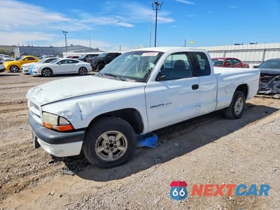 2002 DODGE DAKOTA SPORT 1B7GL32XX2S708622 - główne zdjęcie licytacji z USA - miniatura