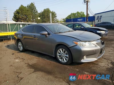 Czwarte zdjęcie samochodu z boku: 2013 LEXUS ES 300H VIN:JTHBW1GG3D2021885 - miniatura