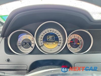 Zdjęcie 9 z 12 samochodu: 2012 MERCEDES-BENZ C 350 4MATIC VIN:WDDGJ8JB1CF893345 - miniatura