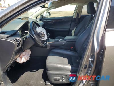 Zdjęcie 7 z 13 samochodu: 2019 LEXUS NX 300 BASE VIN:JTJYARBZ8K2138616 - miniatura