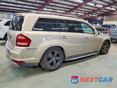 Trzecie zdjęcie samochodu z tyłu: 2012 MERCEDES-BENZ GL 450 4MATIC VIN:4JGBF7BE7CA774717 - miniatura
