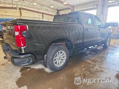 Trzecie zdjęcie samochodu z tyłu: 2020 CHEVROLET SILVERADO K1500 RST VIN:1GCUYEED3LZ152311 - miniatura