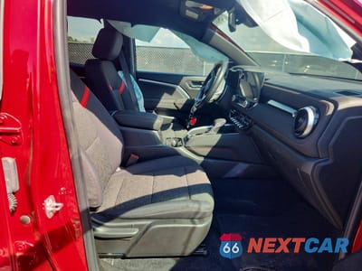 Zdjęcie 7 z 12 samochodu: 2024 CHEVROLET COLORADO Z71 VIN:1GCPTDEK1R1300015 - miniatura