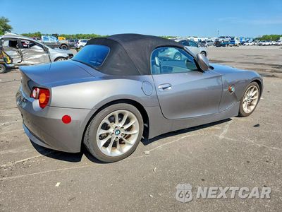 Trzecie zdjęcie samochodu z tyłu: 2004 BMW Z4 2.5 VIN:4USBT33564LR67462 - miniatura