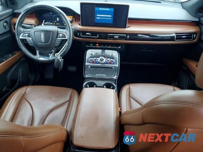 Zdjęcie 8 z 14 samochodu: 2022 LINCOLN NAUTILUS RESERVE VIN:2LMPJ8KP7NBL15050 - miniatura