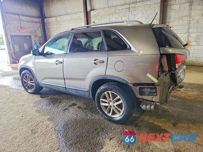 Drugie zdjęcie samochodu z przodu: 2015 KIA SORENTO LX VIN:5XYKTDA67FG569747 - miniatura