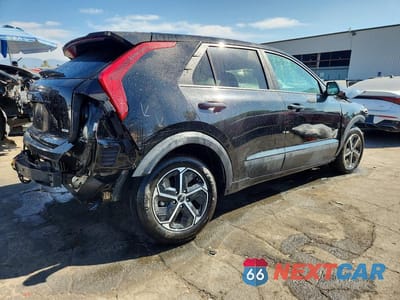 Trzecie zdjęcie samochodu z tyłu: 2025 KIA NIRO LX VIN:KNDCP3LE3S5305029 - miniatura