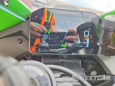 Zdjęcie 7 z 9 samochodu: 2026 KAWASAKI ZX1003 A VIN:JKBZXXA12TA001027 - miniatura