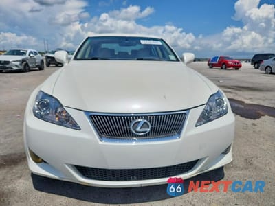Piąte zdjęcie samochodu w środku: 2007 LEXUS IS 350 VIN:JTHBE262272007785 - miniatura