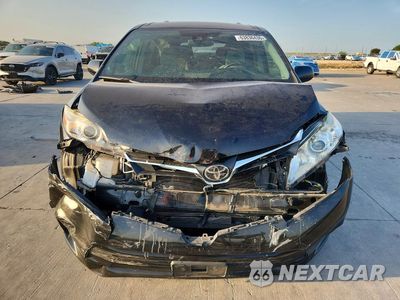 Piąte zdjęcie samochodu w środku: 2019 TOYOTA SIENNA LE VIN:5TDKZ3DC5KS008471 - miniatura