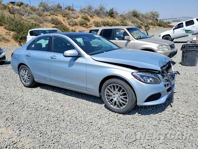 Czwarte zdjęcie samochodu z boku: 2015 MERCEDES-BENZ C 300 4MATIC VIN:55SWF4KB8FU073463 - miniatura