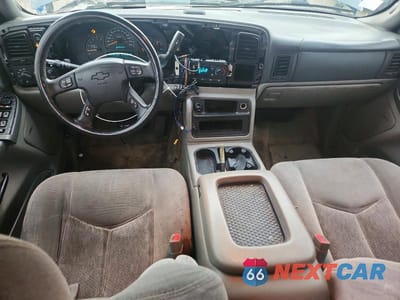 Zdjęcie 8 z 12 samochodu: 2003 CHEVROLET SUBURBAN K1500 VIN:1GNFK16ZX3J144158 - miniatura